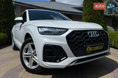Внедорожник / Кроссовер Audi Q5 2021 в 
