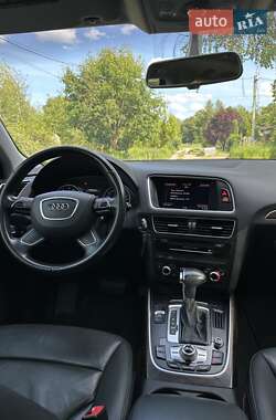 Позашляховик / Кросовер Audi Q5 2015 в 