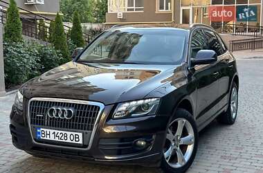 Внедорожник / Кроссовер Audi Q5 2012 в 