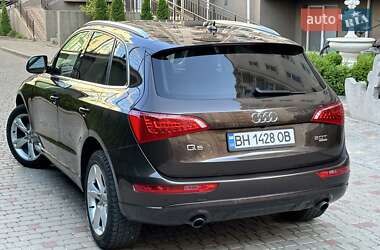 Внедорожник / Кроссовер Audi Q5 2012 в 