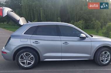 Внедорожник / Кроссовер Audi Q5 2018 в 