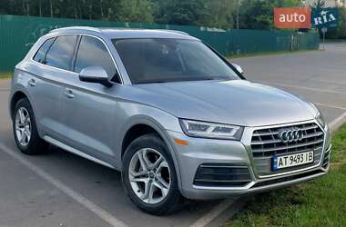 Внедорожник / Кроссовер Audi Q5 2018 в 