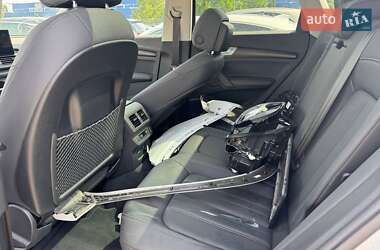 Позашляховик / Кросовер Audi Q5 2023 в 