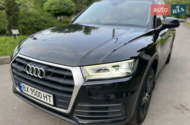 Позашляховик / Кросовер Audi Q5 2018 в 