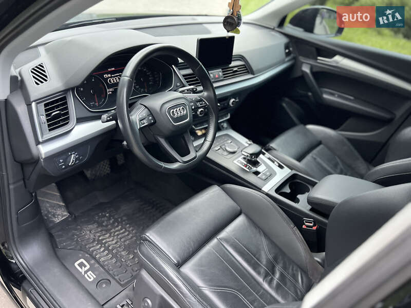Внедорожник / Кроссовер Audi Q5 2018 в Хмельницком