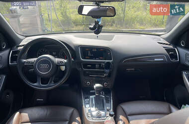 Внедорожник / Кроссовер Audi Q5 2015 в 