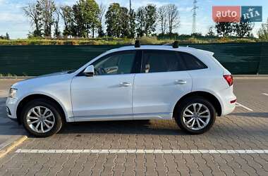 Внедорожник / Кроссовер Audi Q5 2015 в 