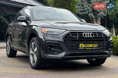 Позашляховик / Кросовер Audi Q5 2024 в 
