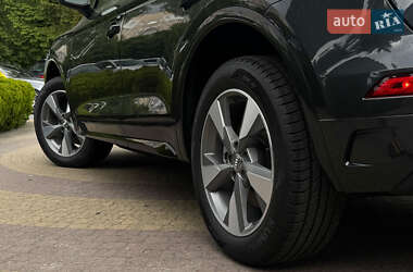 Позашляховик / Кросовер Audi Q5 2024 в 