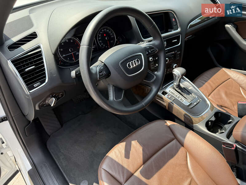 Позашляховик / Кросовер Audi Q5 2014 в Львові