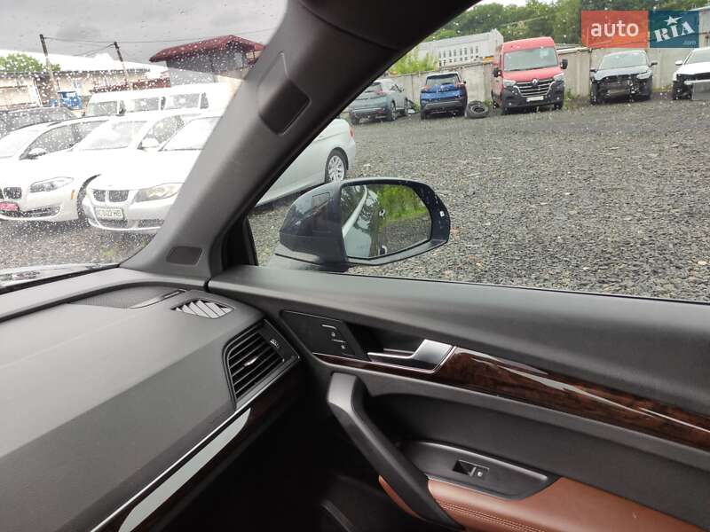 Внедорожник / Кроссовер Audi Q5 2018 в Нововолынске