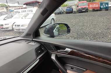 Позашляховик / Кросовер Audi Q5 2018 в 