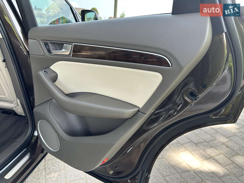 Внедорожник / Кроссовер Audi Q5 2014 в Киеве