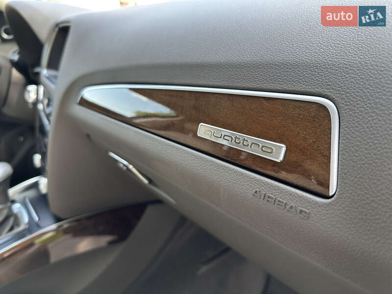 Внедорожник / Кроссовер Audi Q5 2014 в Киеве