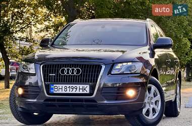 Внедорожник / Кроссовер Audi Q5 2009 в 