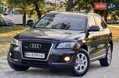 Внедорожник / Кроссовер Audi Q5 2009 в 