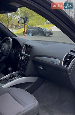 Внедорожник / Кроссовер Audi Q5 2009 в 
