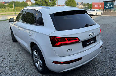 Внедорожник / Кроссовер Audi Q5 2017 в 