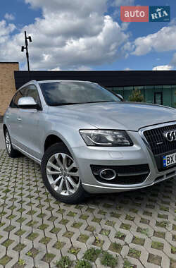 Внедорожник / Кроссовер Audi Q5 2011 в 