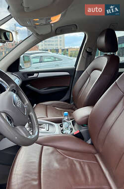 Внедорожник / Кроссовер Audi Q5 2011 в 