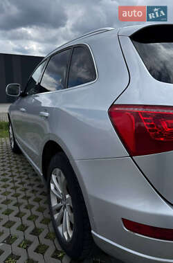 Внедорожник / Кроссовер Audi Q5 2011 в 