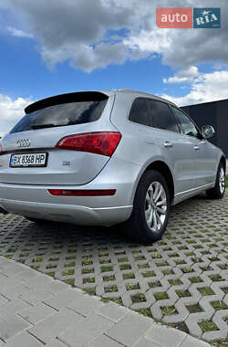 Внедорожник / Кроссовер Audi Q5 2011 в 