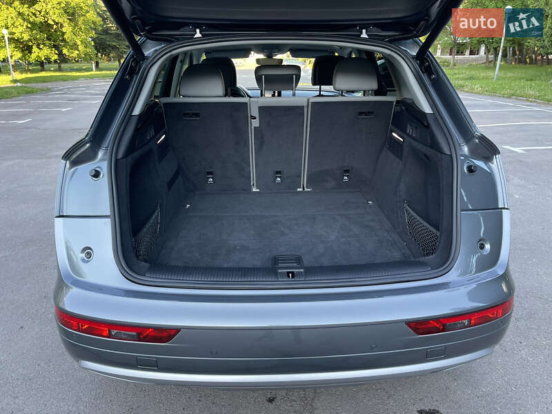 Внедорожник / Кроссовер Audi Q5 2020 в Ровно фото 21 Внедорожник / Кроссовер Audi Q5 2020 в Ровно