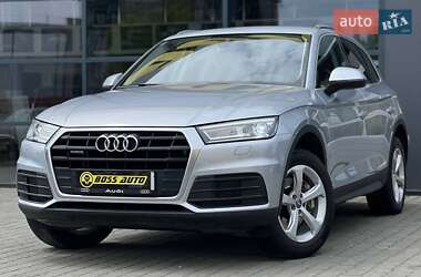 Внедорожник / Кроссовер Audi Q5 2017 в 