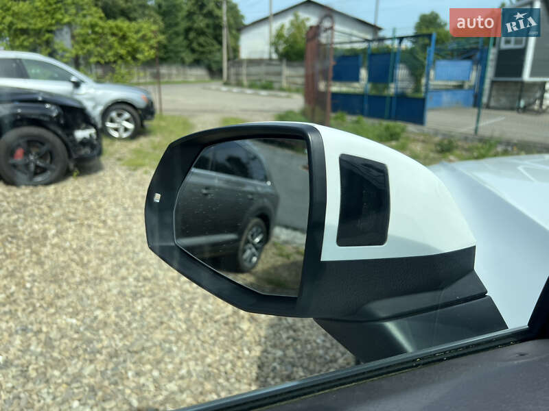 Внедорожник / Кроссовер Audi Q5 2018 в Стрые