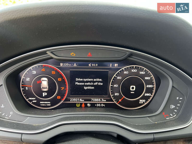 Внедорожник / Кроссовер Audi Q5 2018 в Стрые