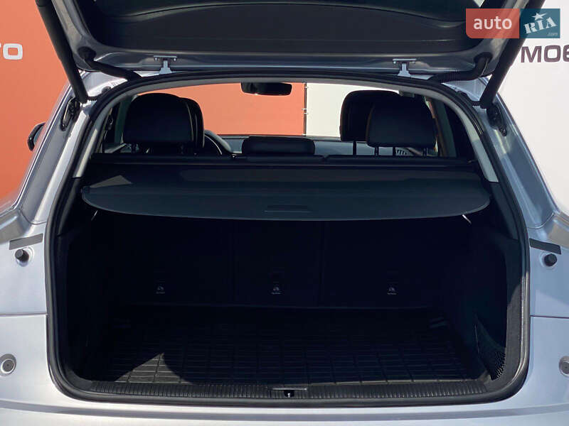 Внедорожник / Кроссовер Audi Q5 2019 в Ровно