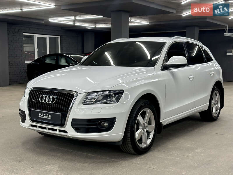 Внедорожник / Кроссовер Audi Q5 2011 в Харькове