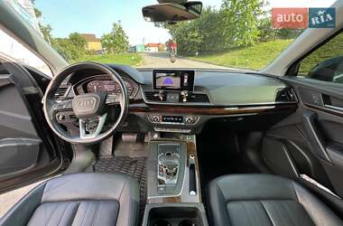 Внедорожник / Кроссовер Audi Q5 2020 в 