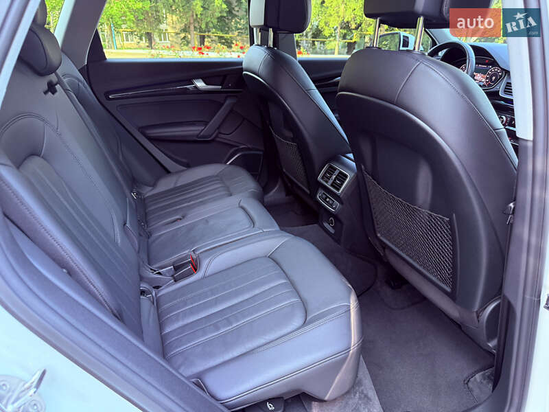 Позашляховик / Кросовер Audi Q5 2018 в Харкові