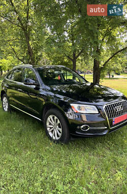 Внедорожник / Кроссовер Audi Q5 2016 в 