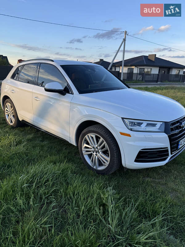 Внедорожник / Кроссовер Audi Q5 2019 в Луцке