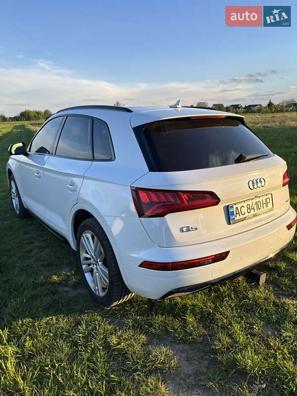 Внедорожник / Кроссовер Audi Q5 2019 в Луцке