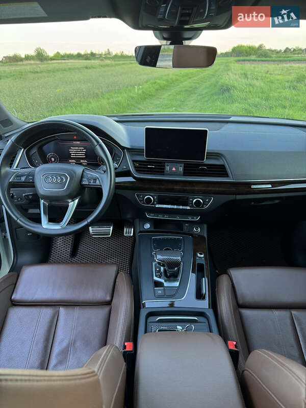 Внедорожник / Кроссовер Audi Q5 2019 в Луцке