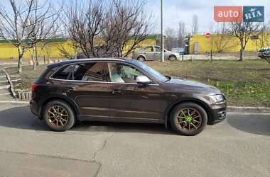 Внедорожник / Кроссовер Audi Q5 2011 в Киеве