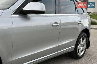 Позашляховик / Кросовер Audi Q5 2011 в 