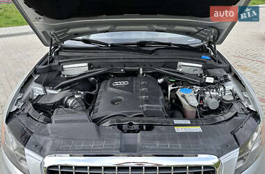 Позашляховик / Кросовер Audi Q5 2011 в 