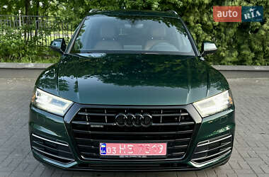 Внедорожник / Кроссовер Audi Q5 2018 в 