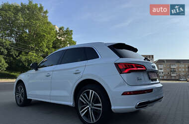 Внедорожник / Кроссовер Audi Q5 2019 в 
