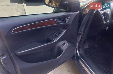 Внедорожник / Кроссовер Audi Q5 2010 в 