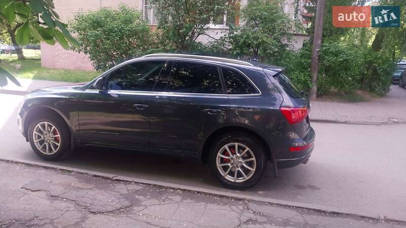 Внедорожник / Кроссовер Audi Q5 2010 в Львове