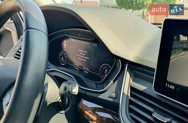 Внедорожник / Кроссовер Audi Q5 2018 в 