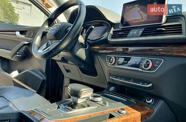 Внедорожник / Кроссовер Audi Q5 2018 в 