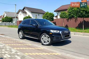 Внедорожник / Кроссовер Audi Q5 2018 в 