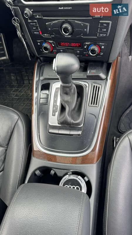 Внедорожник / Кроссовер Audi Q5 2012 в Нововолынске
