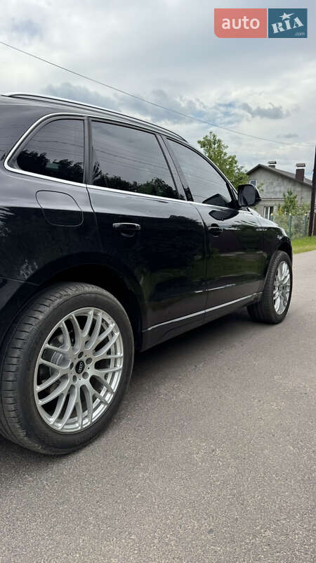 Внедорожник / Кроссовер Audi Q5 2012 в Нововолынске
